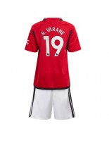 Manchester United Raphael Varane #19 Domácí dres pro děti 2023-24 Krátký Rukáv (+ trenýrky)